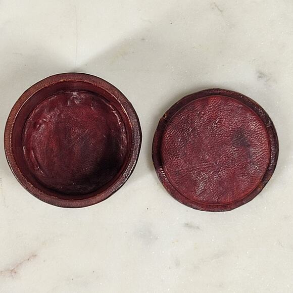 VTG Leather Box Lid 1.75" Brown Red Tooled Cylynder Storage Jar Travel - Picture 9 of 15